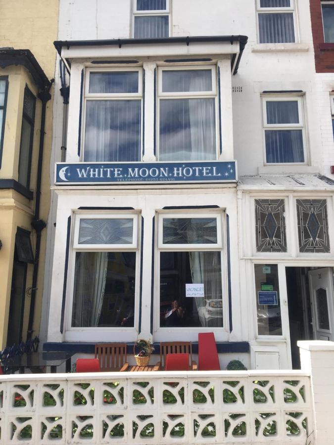 White Moon Hotel 黑潭 外观 照片