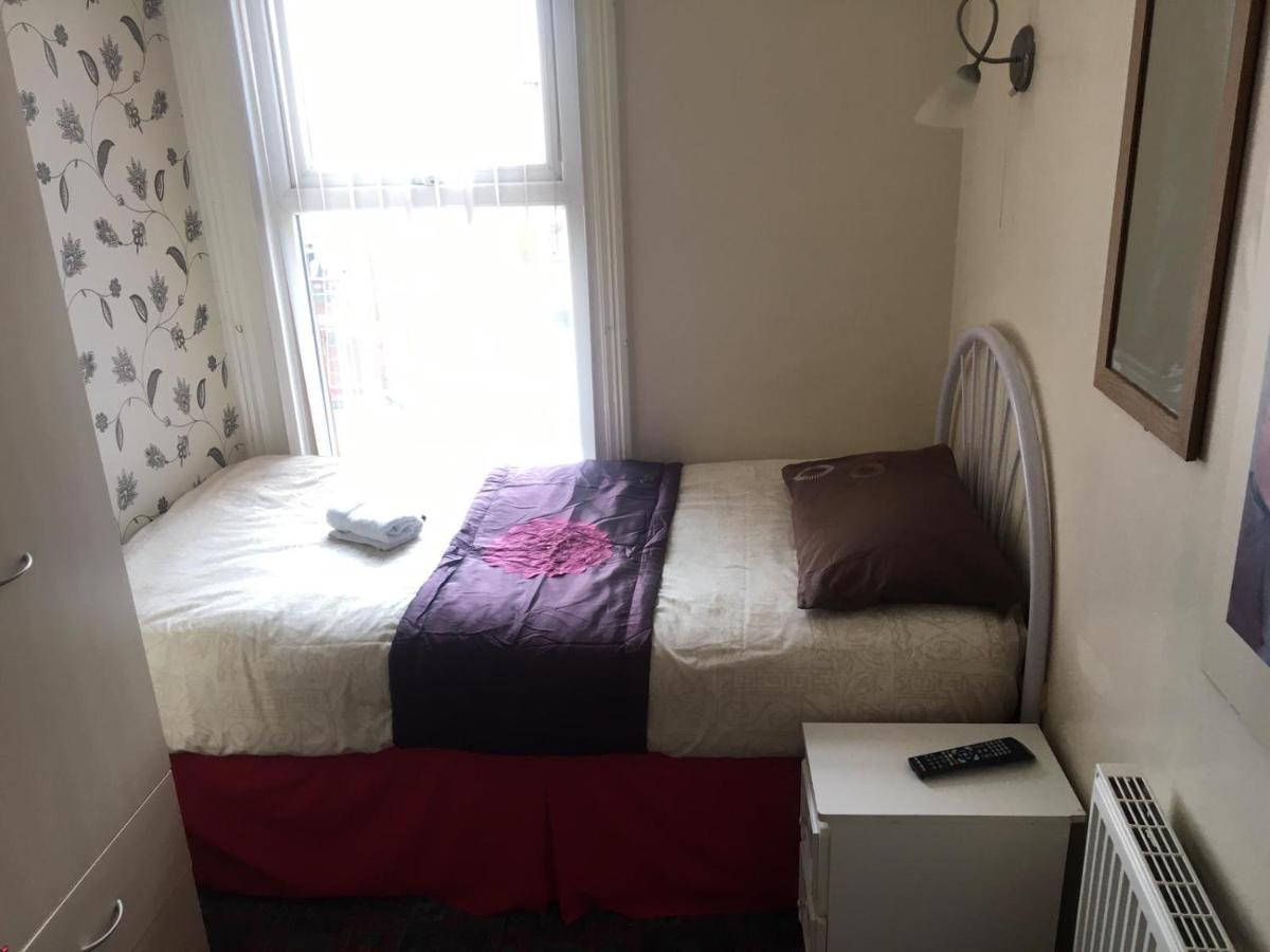White Moon Hotel 黑潭 外观 照片
