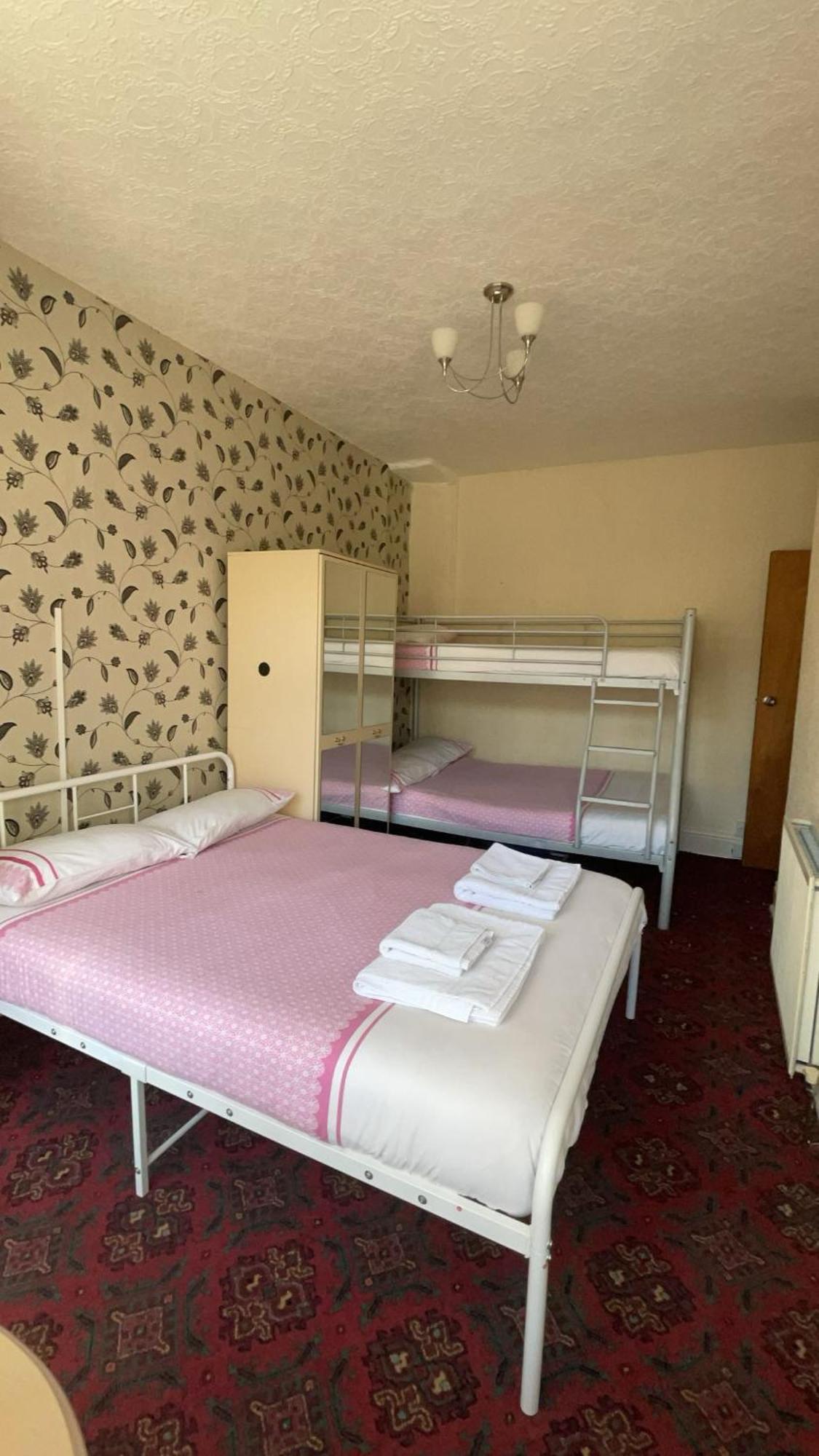 White Moon Hotel 黑潭 外观 照片
