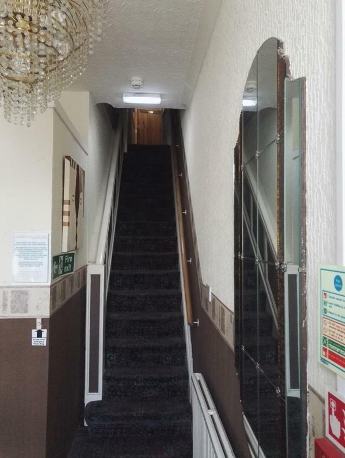 White Moon Hotel 黑潭 外观 照片